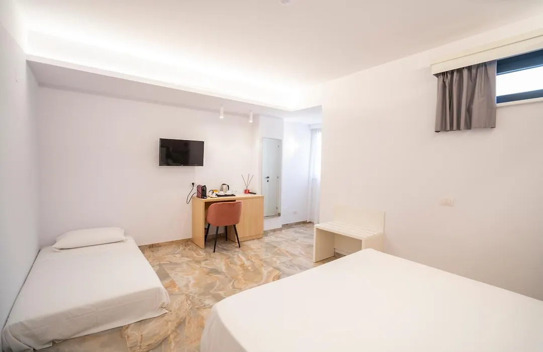 Harmony Tropea Rooms & Suites-1