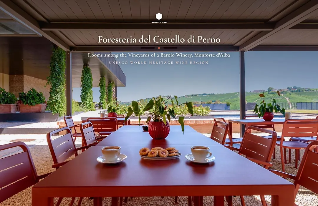 Foresteria del Castello di Perno - Rooms with Stunning Langhe Views at a Barolo Winery-1