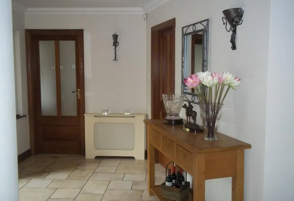 Grove Lodge B&B-1