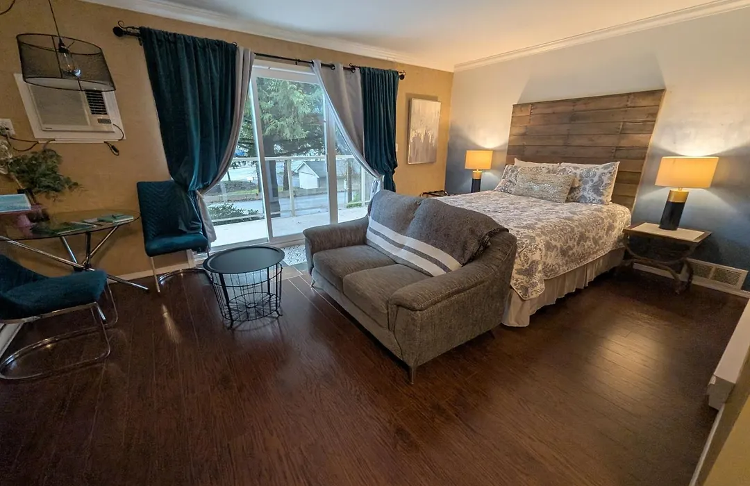Evergreen Bed & Breakfast-1