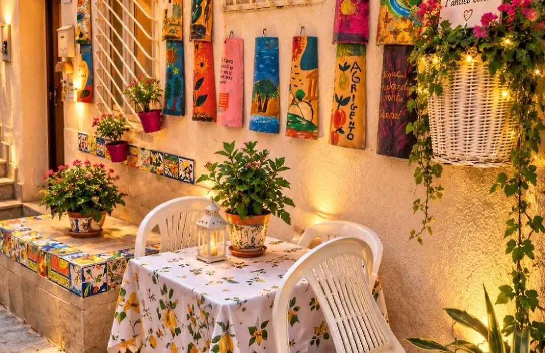 Le Lumìe L' antico Cortile Camere Con Cucina Privata With Private Kitchen-1