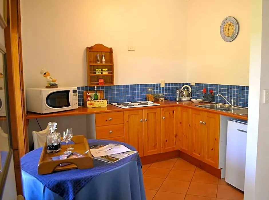 Amande Bed And Breakfast-1