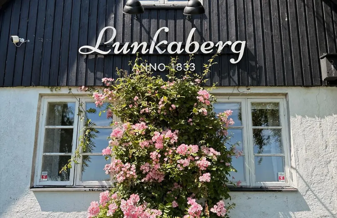 Lunkaberg Bed & Breakfast-1