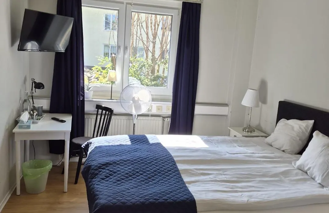 Lenas Bed & Breakfast-1