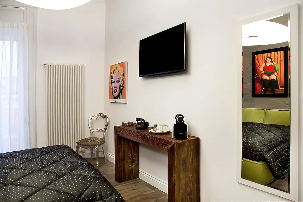 Ferrari Suite-1