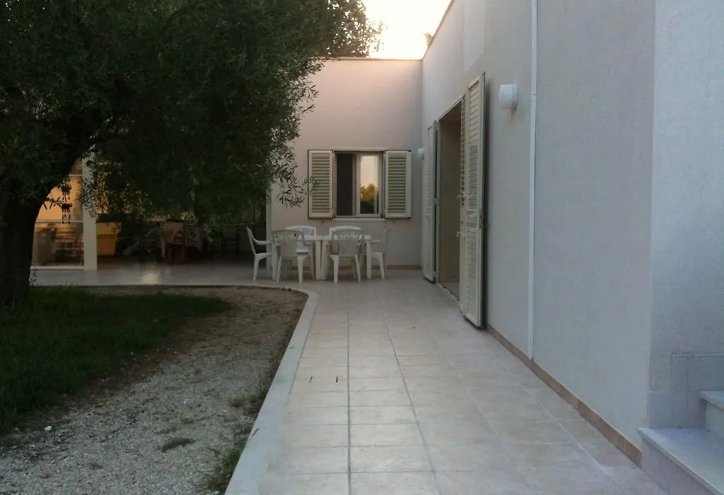B&B Finestre Tra Gli Ulivi-1