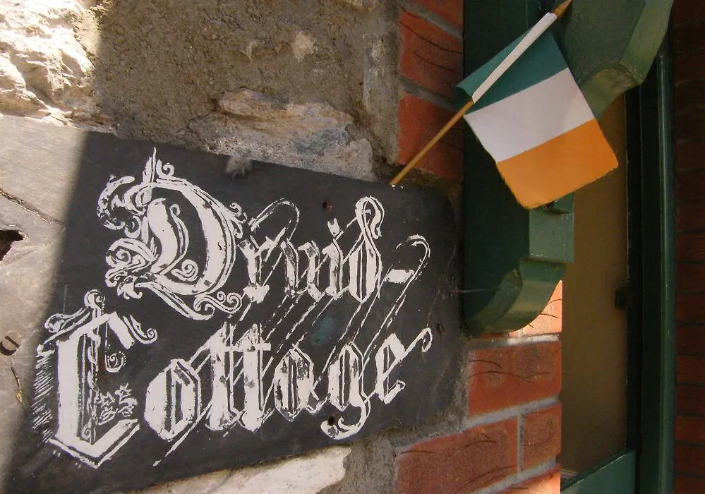 Druid Cottage-1