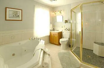 Plain And Fancy Bed And Breakfast-1