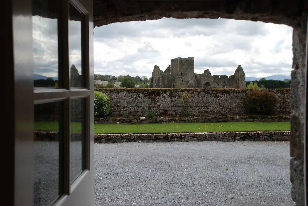 O'Briens Cashel Lodge-1