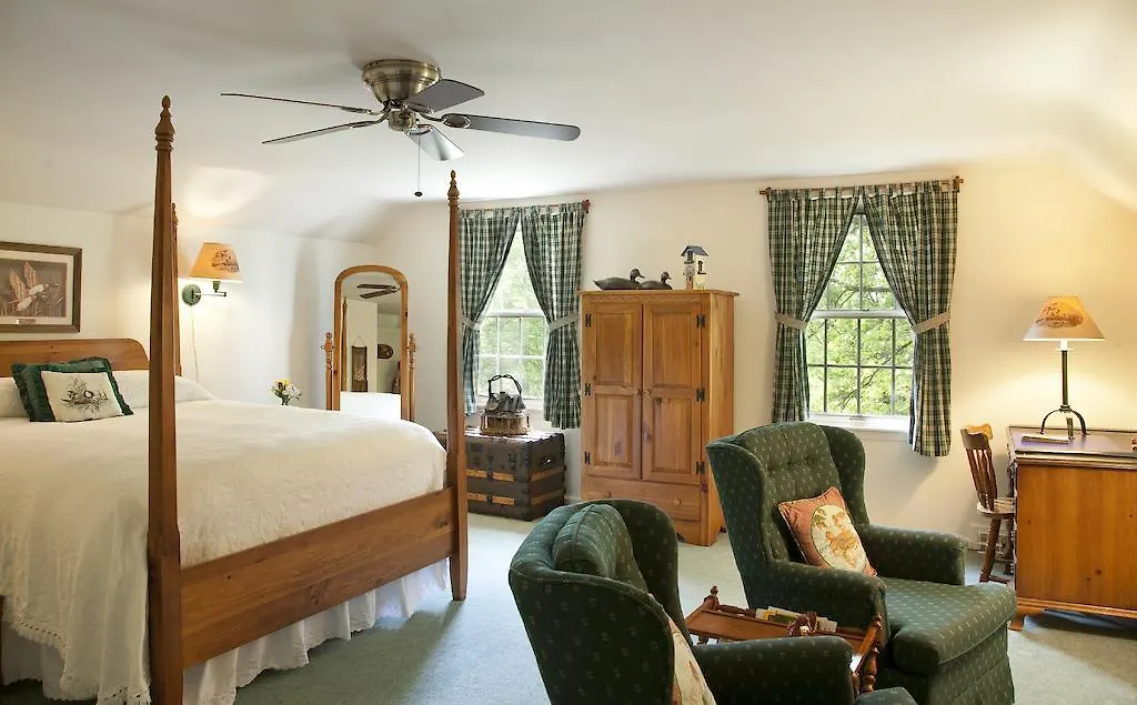 Wooden Duck B&B-1