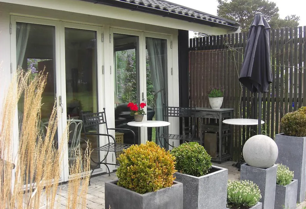 Ängshyddan B&B-1