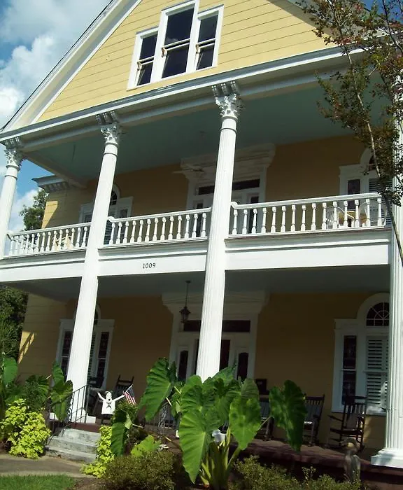 Isabella Bed & Breakfast-1