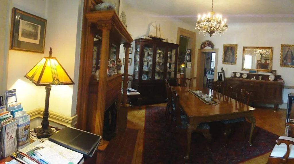 Wilson House Bed & Breakfast-1
