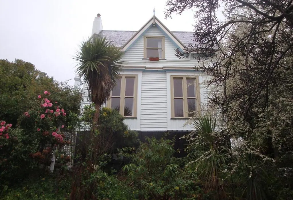 Hulmes Court Bed And Breakfast-1