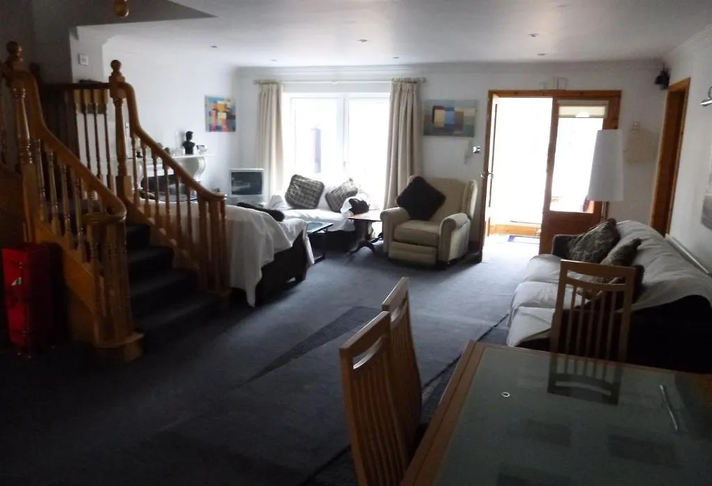 Acton Lodge Guesthouse-1