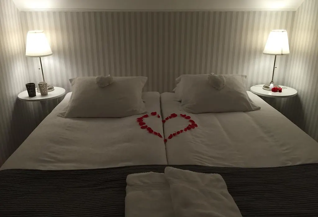 Degerfors Bed&Breakfast-1
