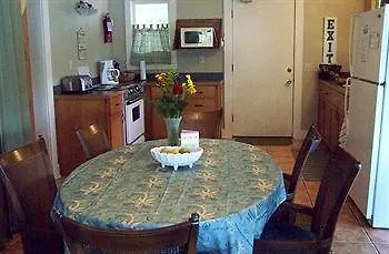 Crystal Cove Bed And Breakfast-1