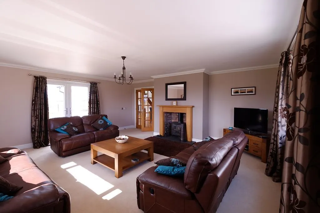 Brae Cottage-1