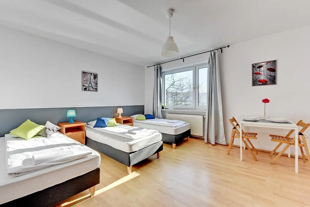 Nice Rooms - Pokoje Goscinne-1