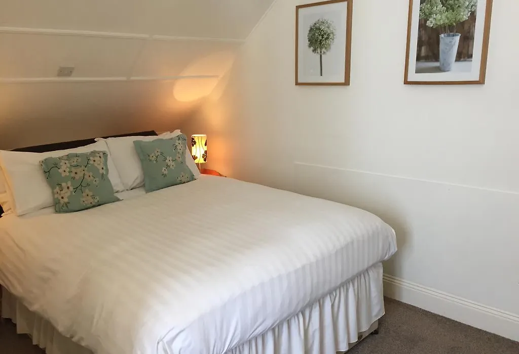 Trewinda Lodge-1