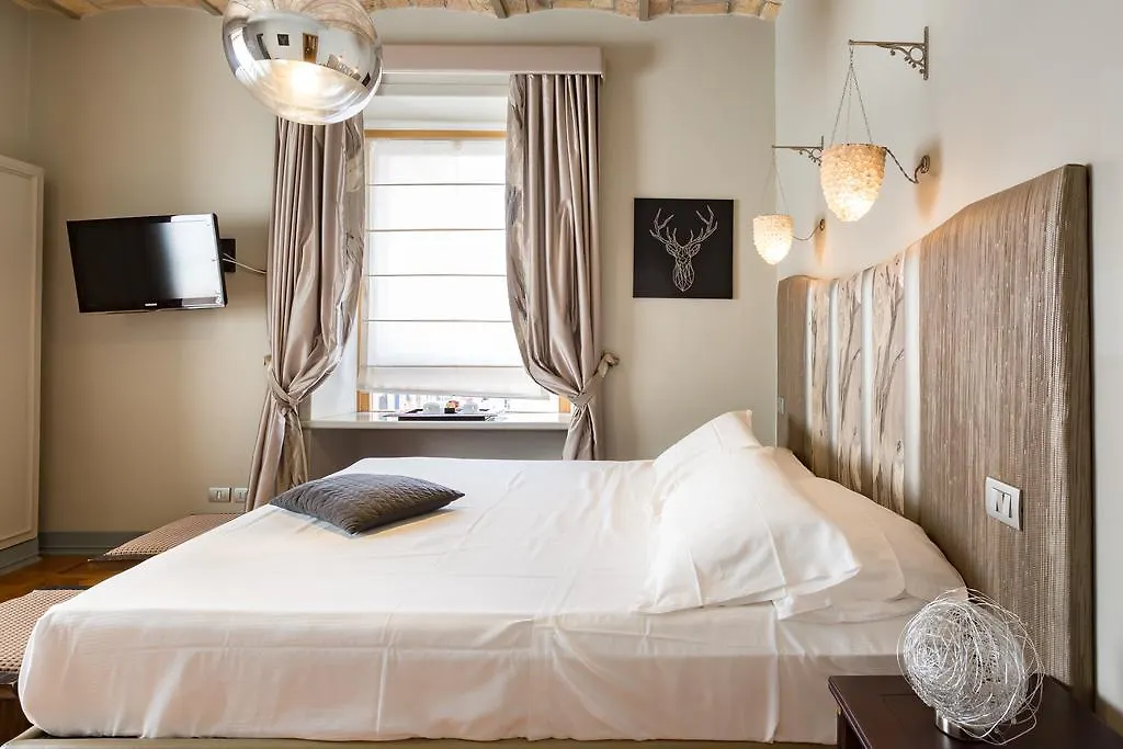 Rooms Roma - Monti-1