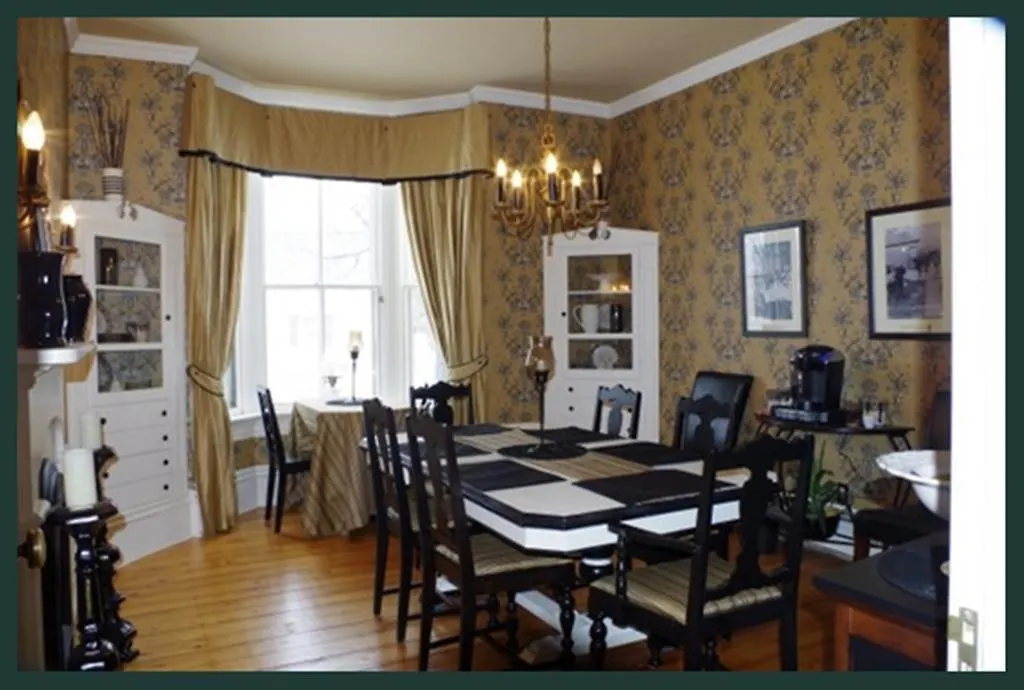 Quartermain House Bed & Breakfast-1