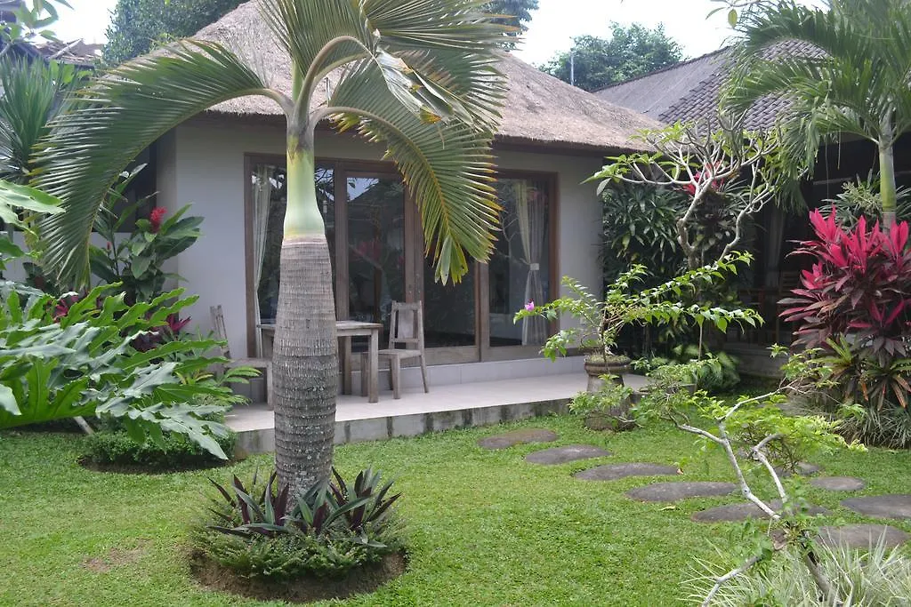Suka'S House Bed & Breakfast-1