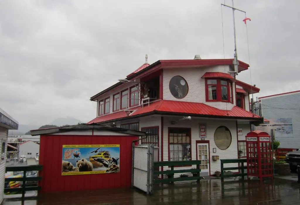 Eagle Bluff Lighthouse Bed & Breakfast-1