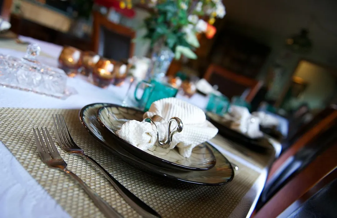 Alaska House Of Jade Bed And Breakfast-1