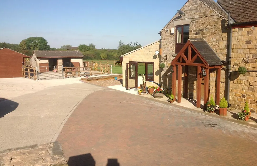 Ravencar Farm B&B-1