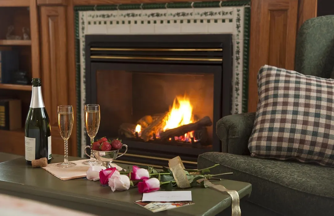 Country Hearth B&B-1