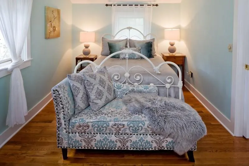 Chestnut Street Inn B&B-1