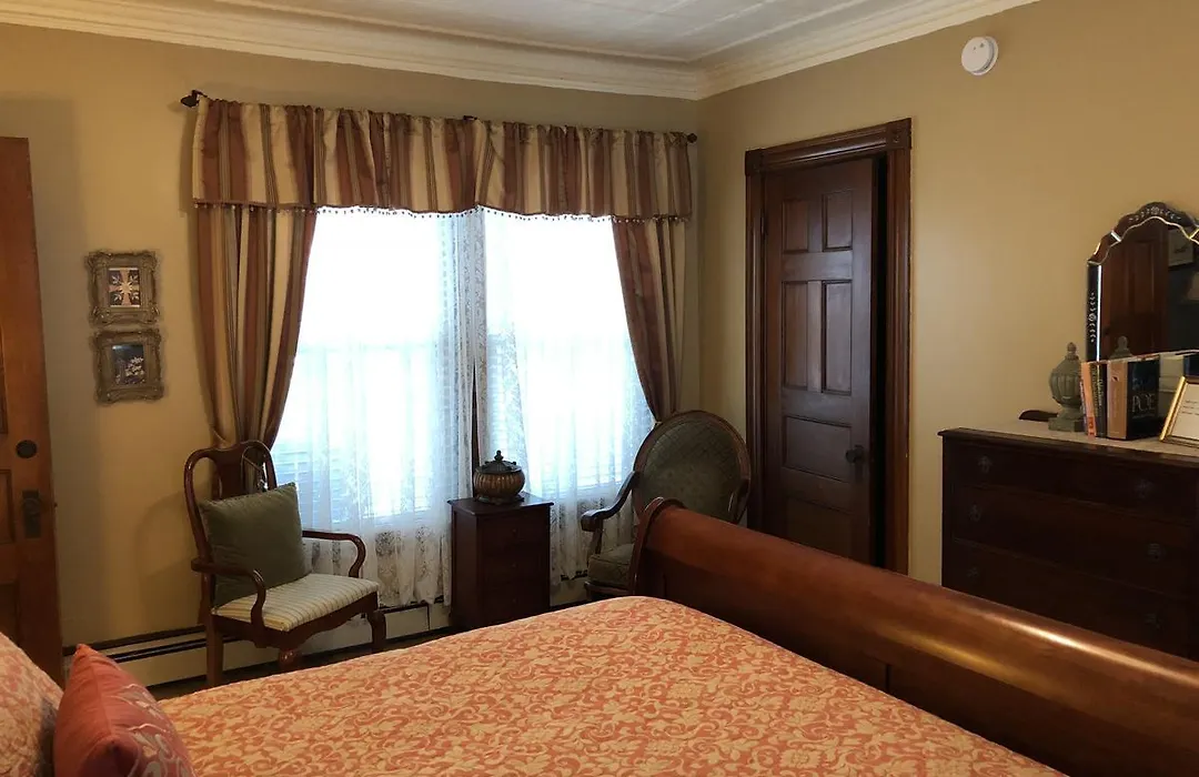 Penley House Bed & Breakfast-1