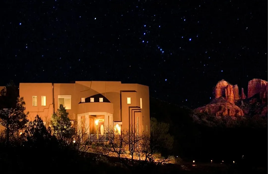 Sedona Cathedral Hideaway Llc-1