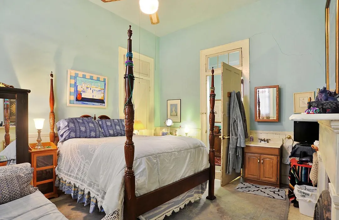 La Dauphine Bed And Breakfast-1
