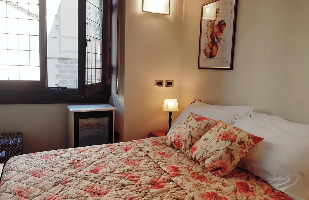 Lady Luna B&B-1