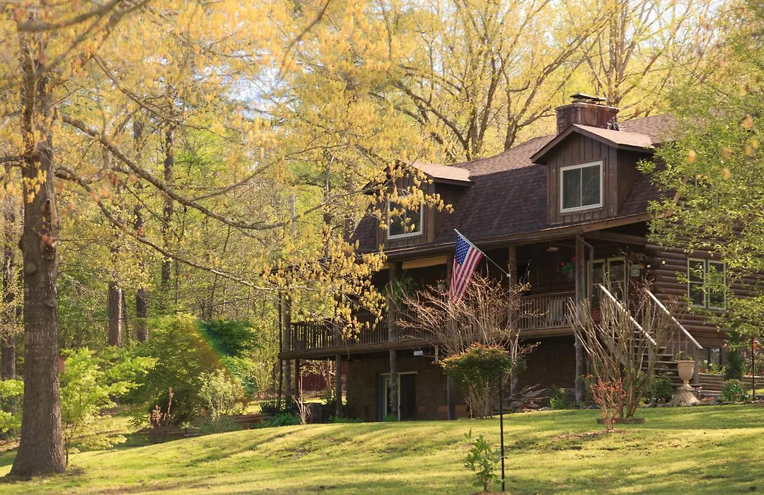 Tiffany'S Bed And Breakfast-1