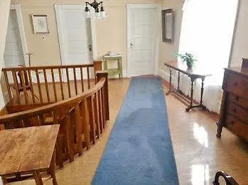 Steamers Bed & Breakfast-1