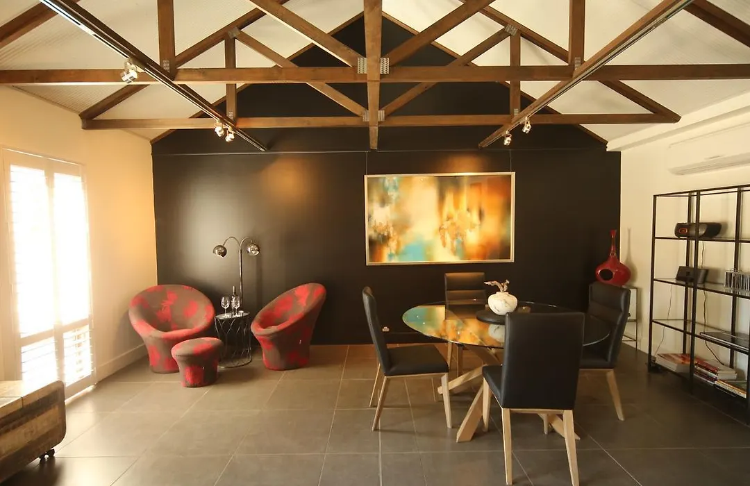 Irongate Studio B&B-1