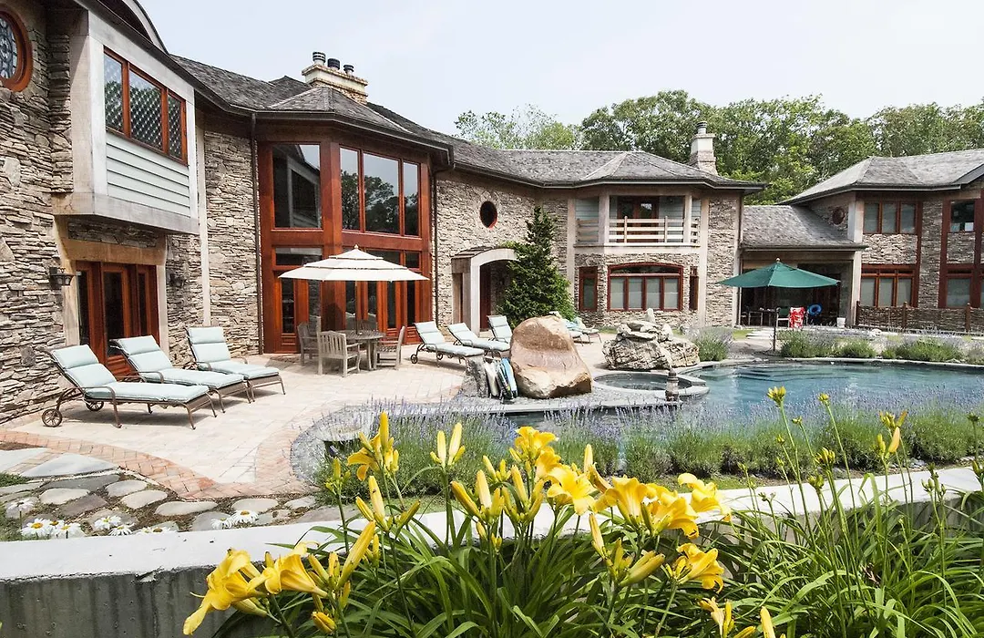 East Hampton Art House Bed And Breakfast-1