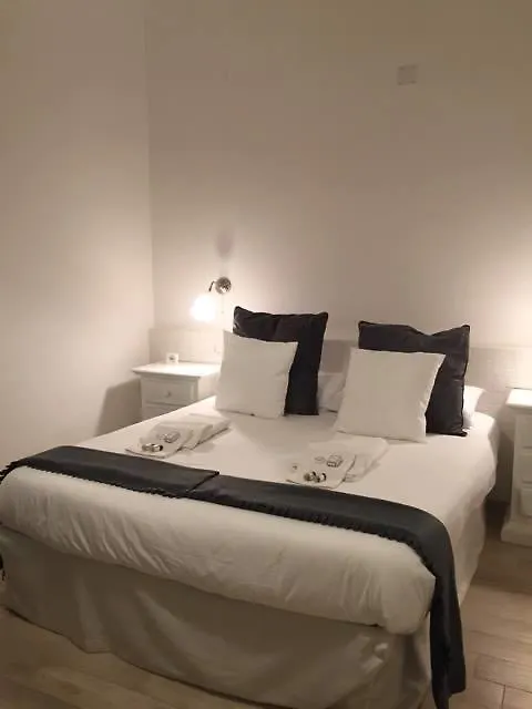 Chiaia House-1