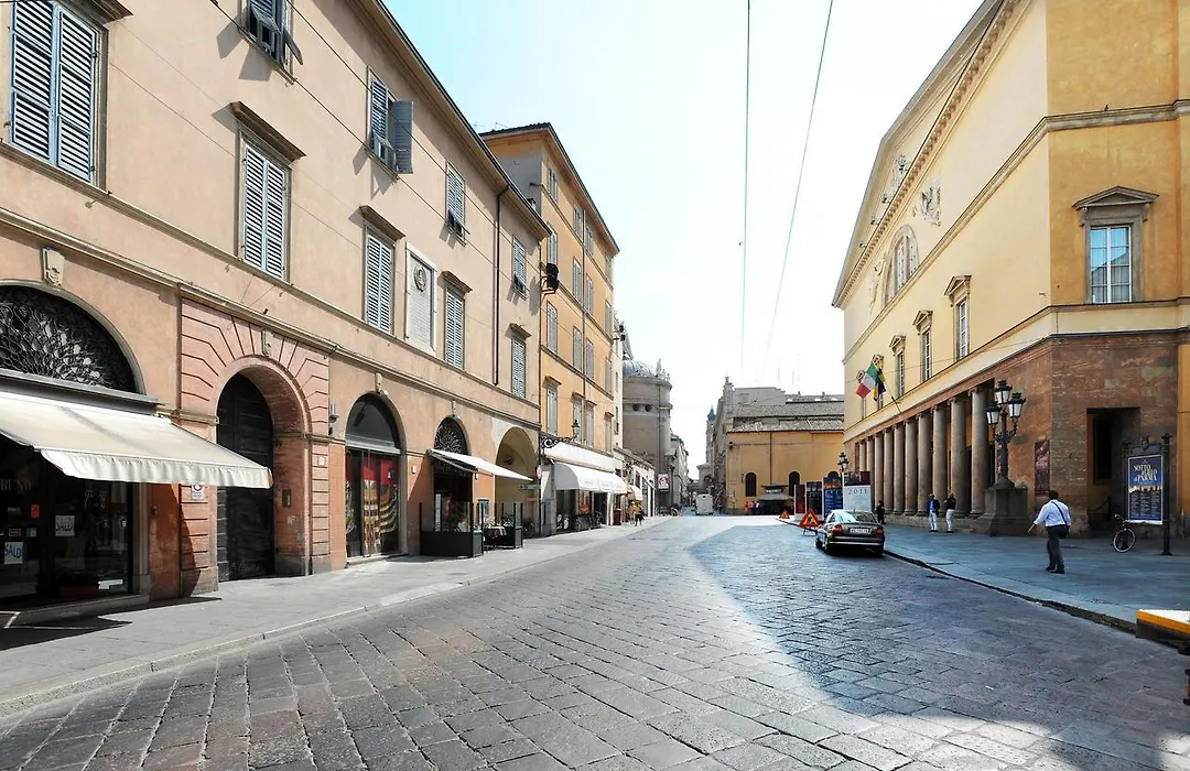 B&B Opera-1