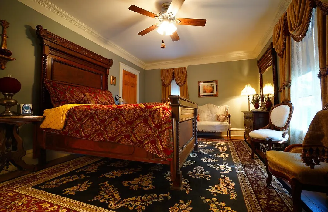 Rose Heart Inn-1