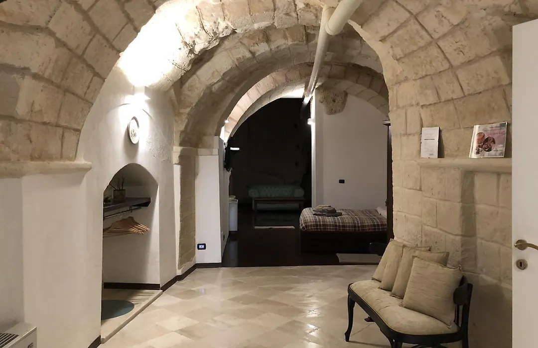 Alla dimora di Chiara Suite&Rooms-1