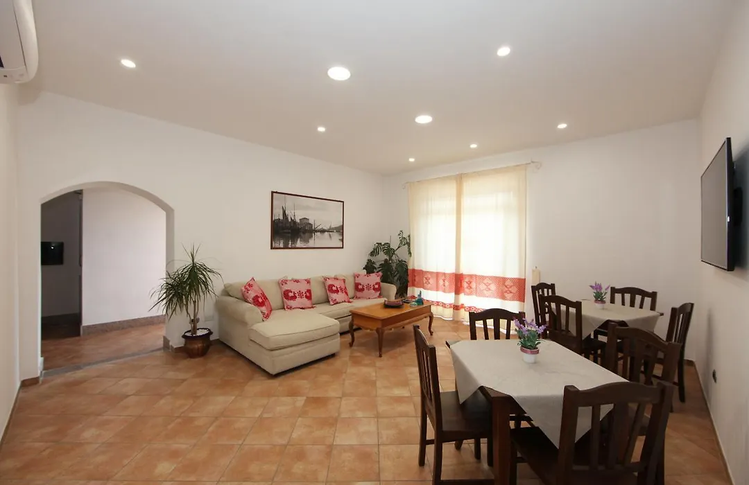 Guest House Villabianca-1