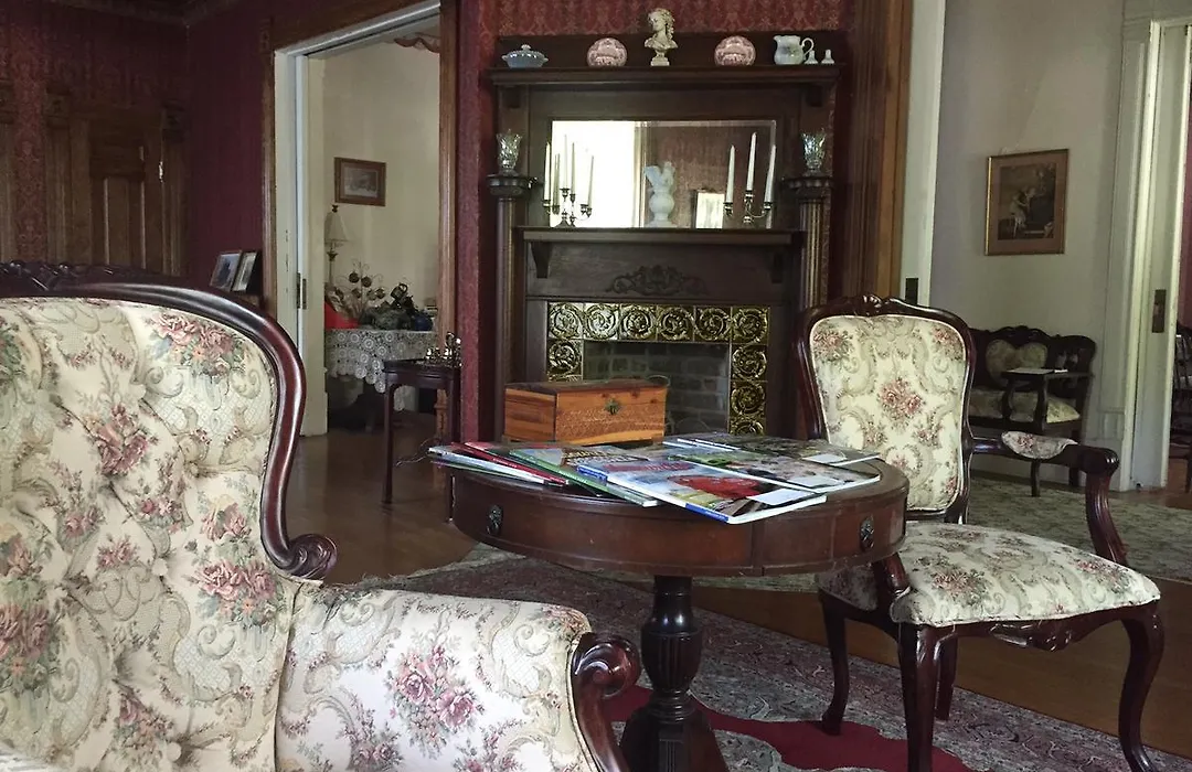 Grand Avenue Bed And Breakfast-1