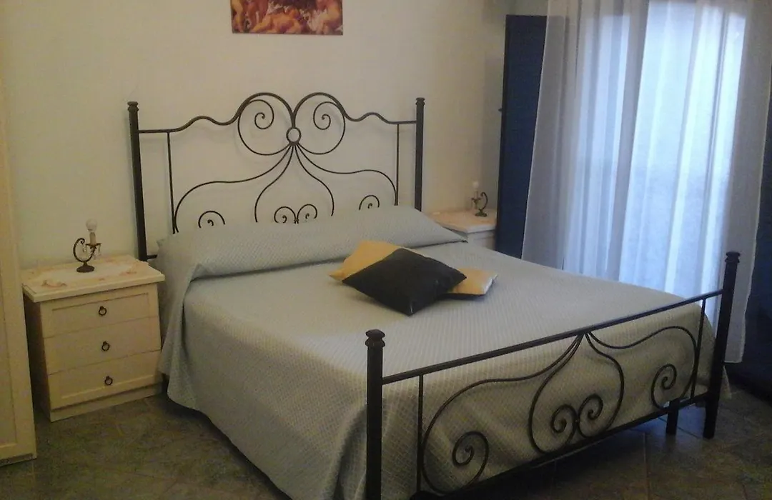 B&B Casa Dei Mille-1
