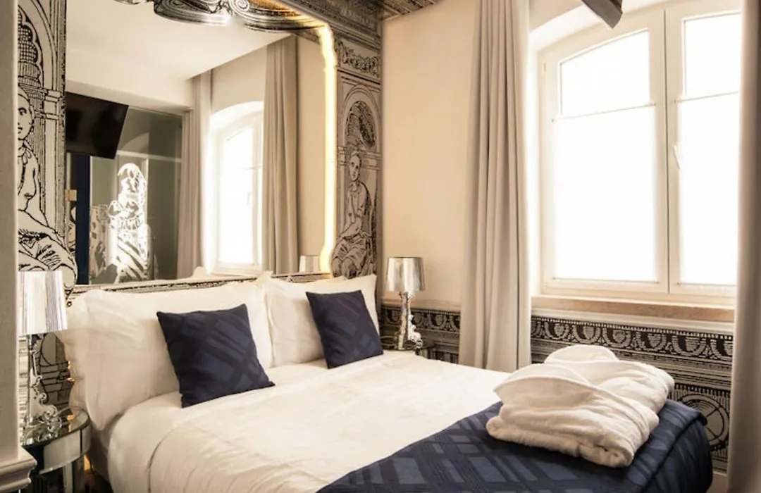 Teatro Boutique Rooms & Suites-1