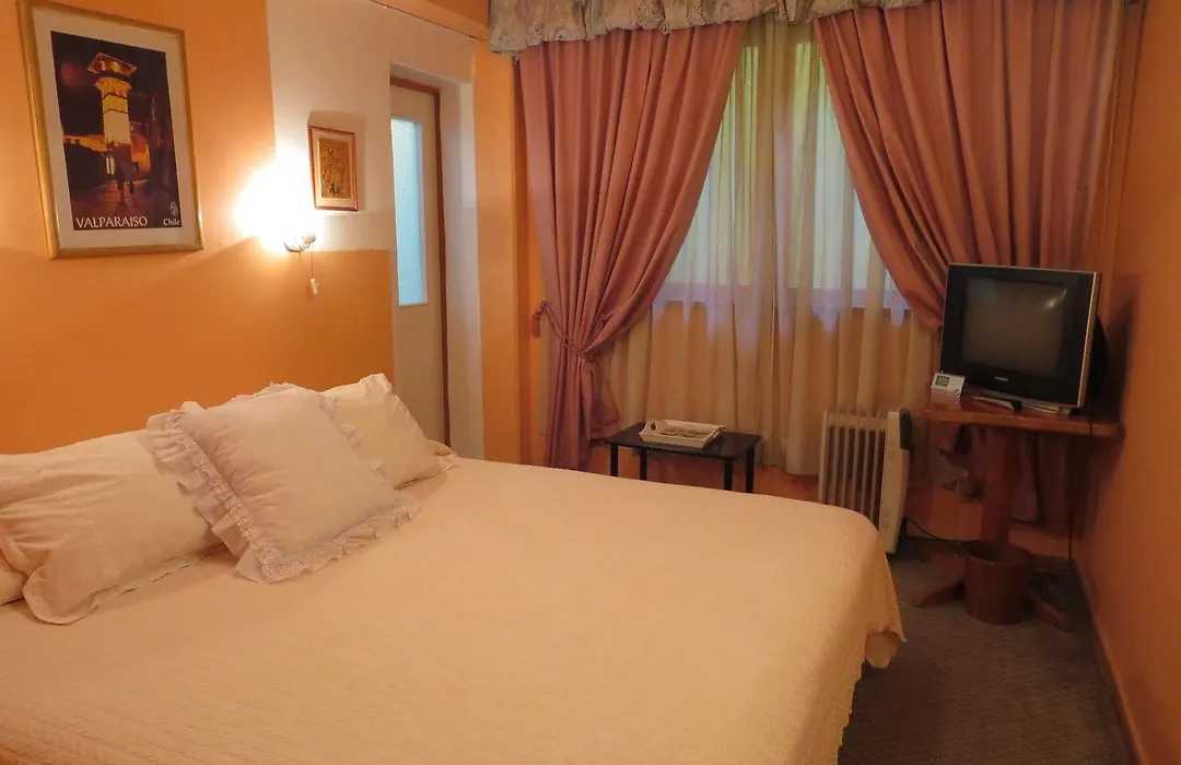 Marilu 'S Bed And Breakfast Hostel-1