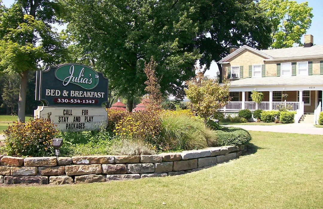 Julias Bed And Breakfast-1
